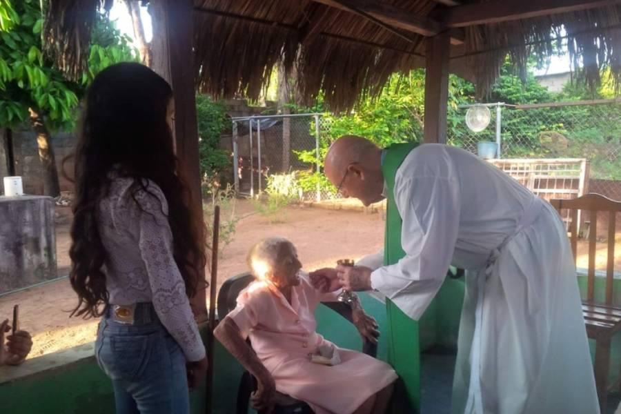 El delegado episcopal de Cáritas Diocesana de Málaga, Antonio Collado, durante su etapa en la Misión Malagueña de Caicara