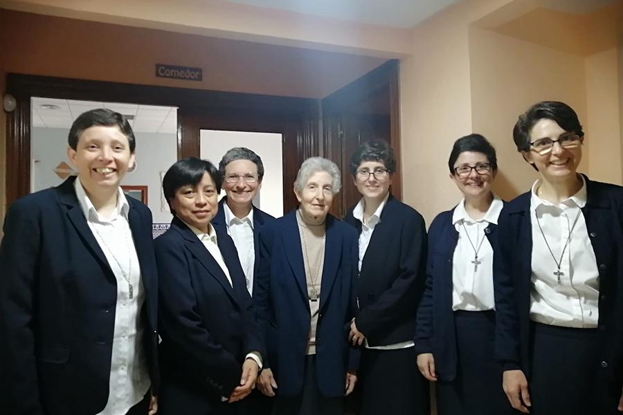 Celebración del Centenario de la fundación, en Málaga, de las Nazarenas