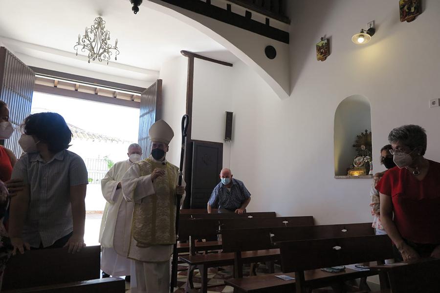 La Viñuela abre sus puertas al Obispo de Málaga