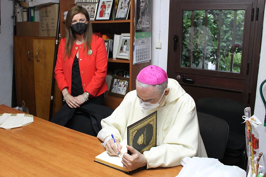 Visita Pastoral del Sr. Obispo, D. Jesús Catalá, a Moclinejo y El Valdés