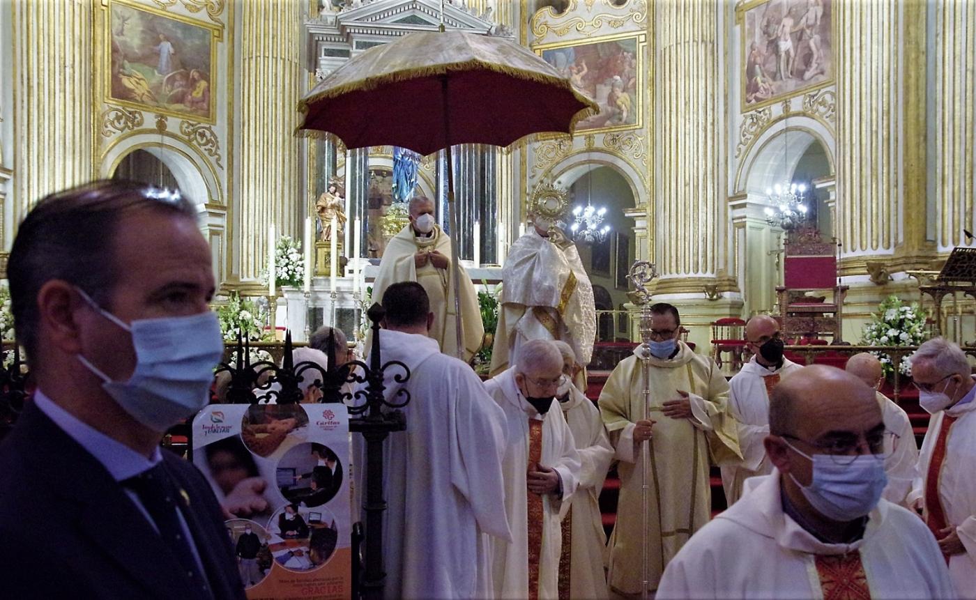D. Jesús Catalá: «La Eucaristía es el verdadero alimento de los cristianos»