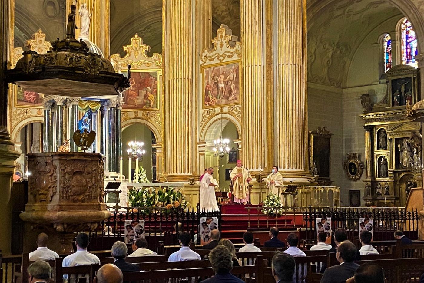 D. Jesús Catalá: «La Eucaristía es el verdadero alimento de los cristianos»
