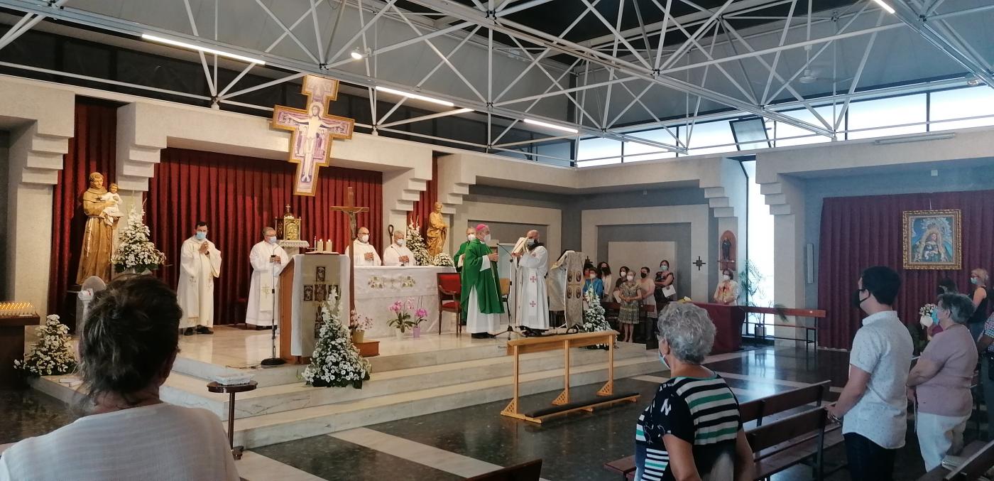 Visita Pastoral del Sr. Obispo a la parroquia de San Antonio de Padua, en Vélez-Málaga // A. REYES