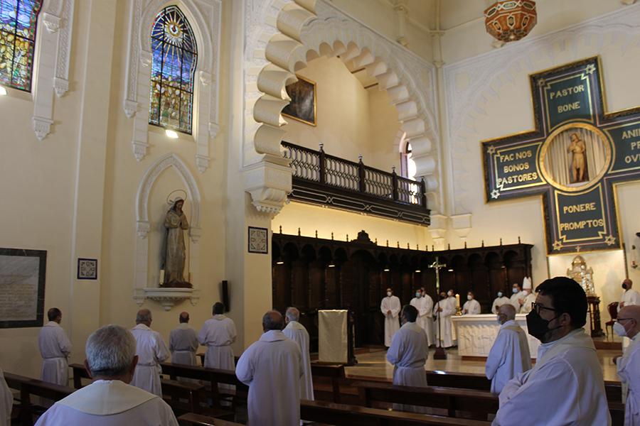 Misa en memoria del sacerdote Manuel Lozano // D. GUTIÉRREZ