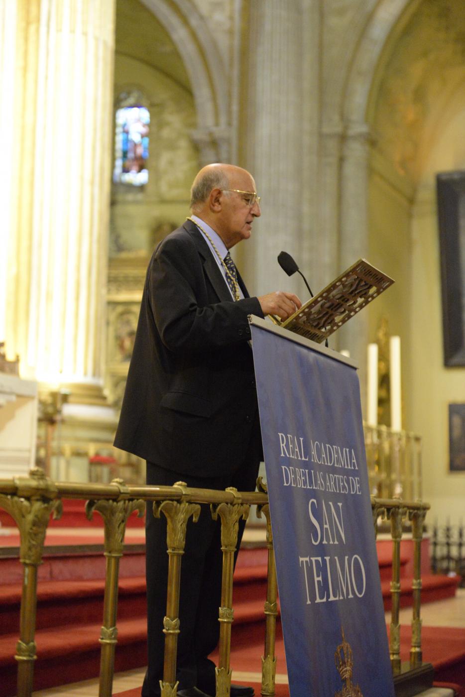 Toma de posesión de D. Adalberto Martínez Solaesa como miembro de la Academia de San Telmo // E. MARTÍNEZ