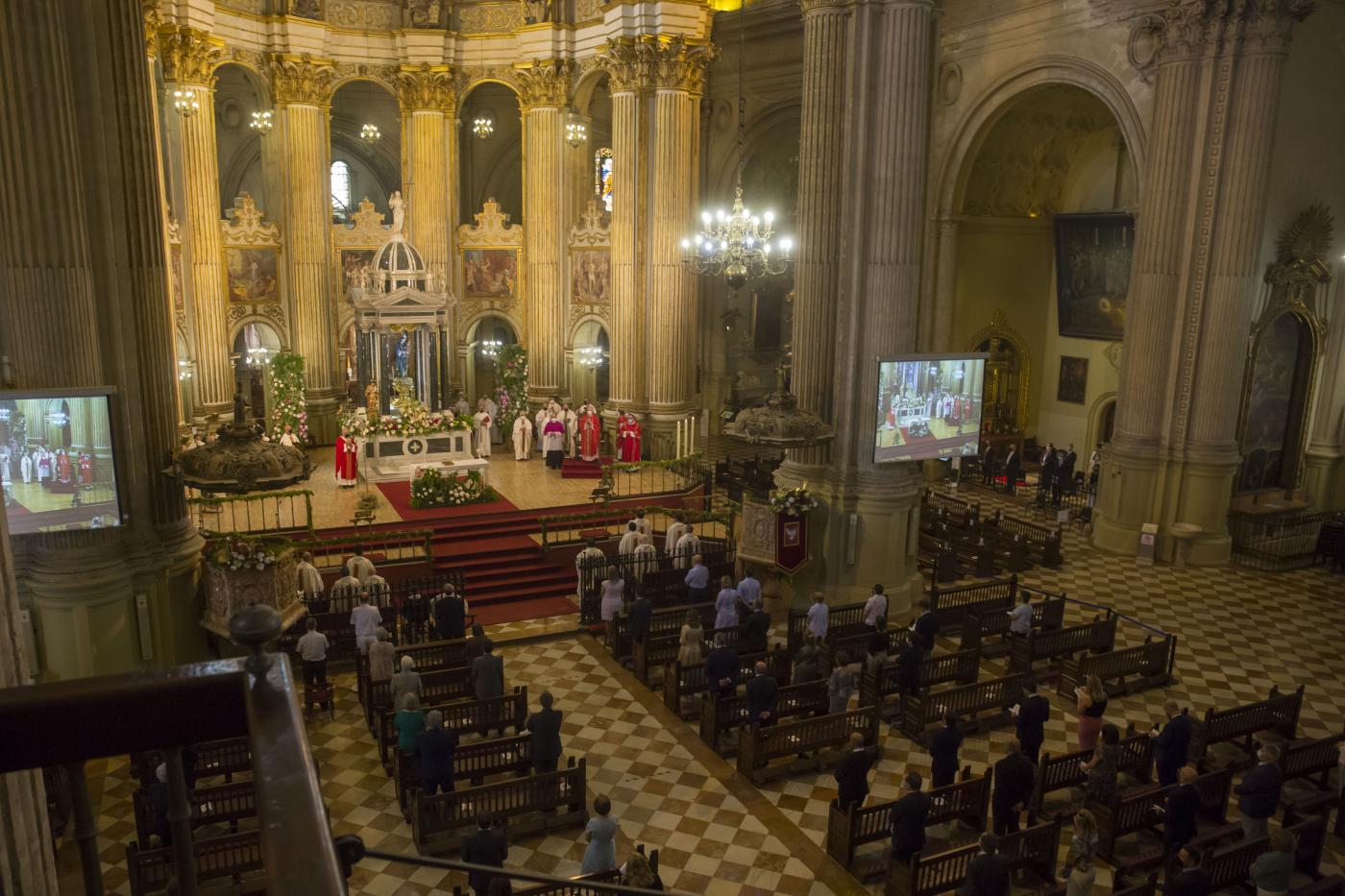 Solemne Eucaristía con motivo del 25 aniversario de la ordenación episcopal de D. Jesús Catalá // A. CABRERA