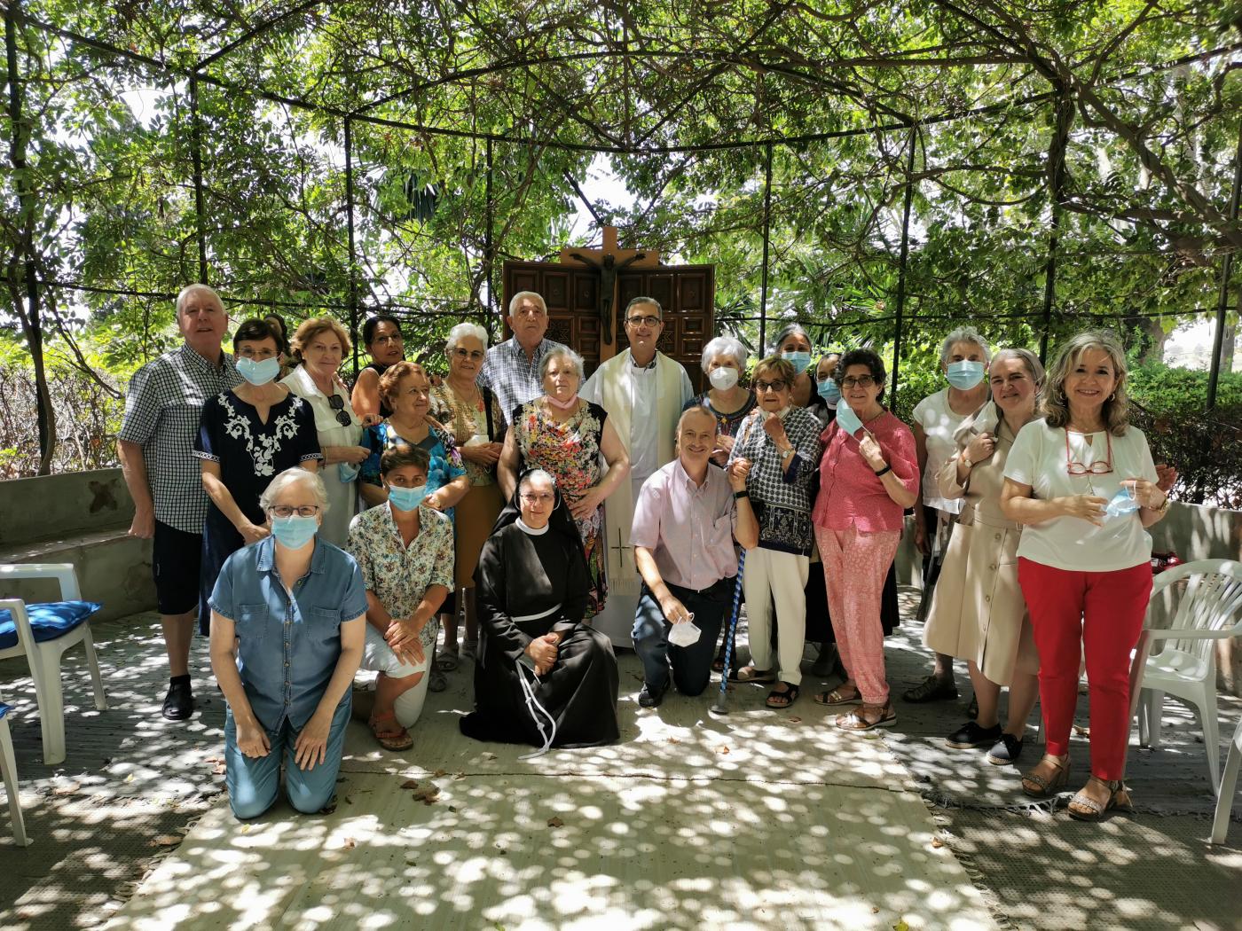 Participantes en los Ejercicios Espirituales en Trayamar, dirigidos por Salvador Gil