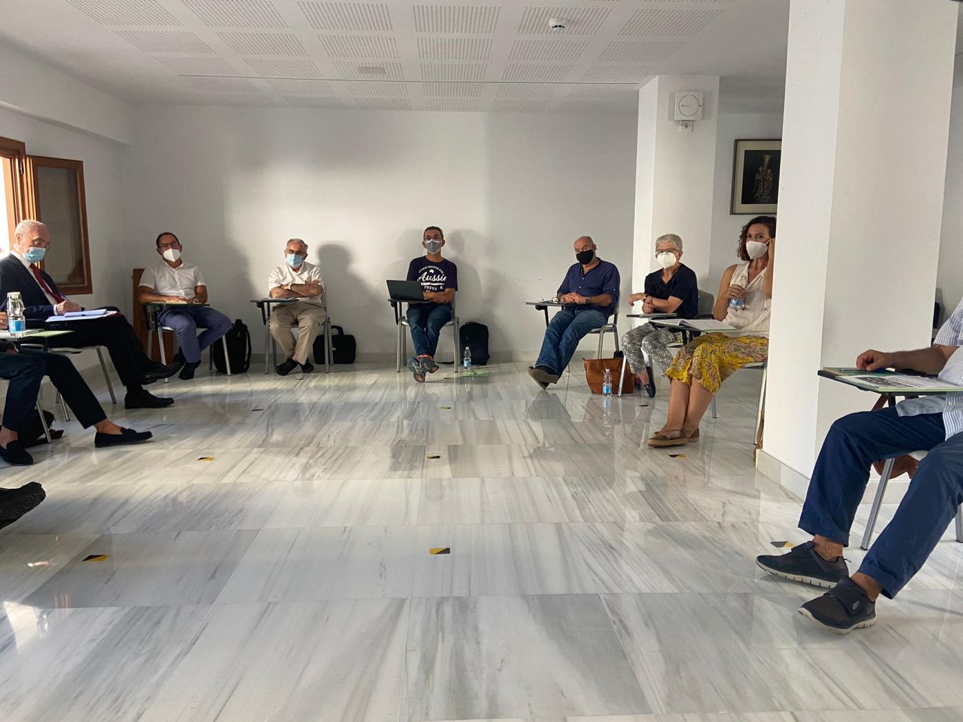 Personas de la política, la economía, lo social y la cultura debaten sobre la vida pública