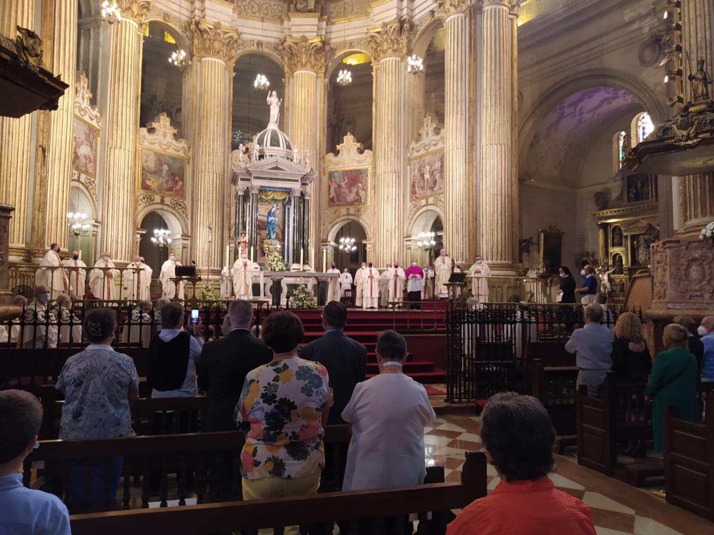 Celebración en la Catedral de Málaga de las bodas de oro episcopales de Mons. Ramón Buxarrais