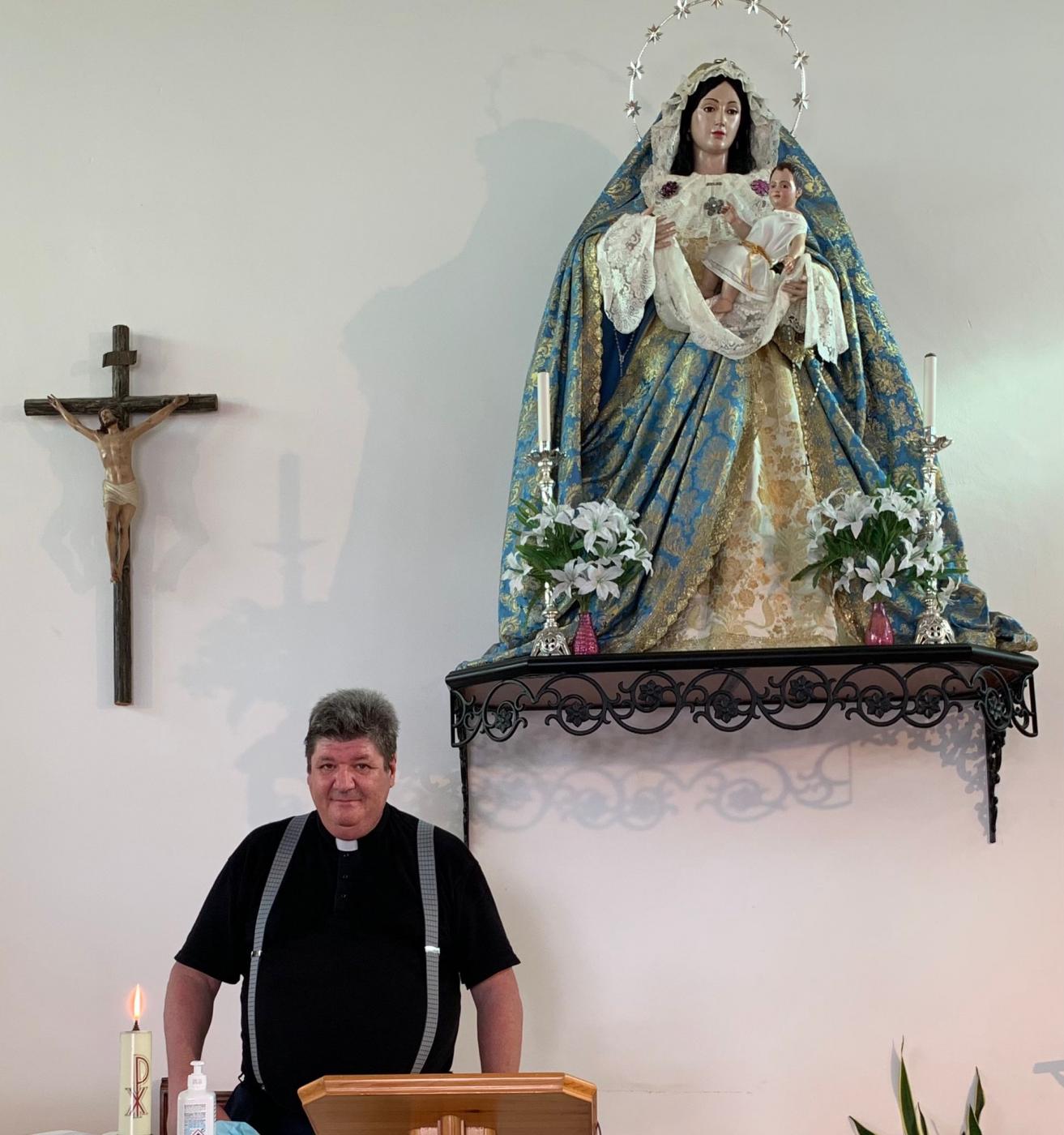 Eduardo Romero, en la capilla de La Mosca