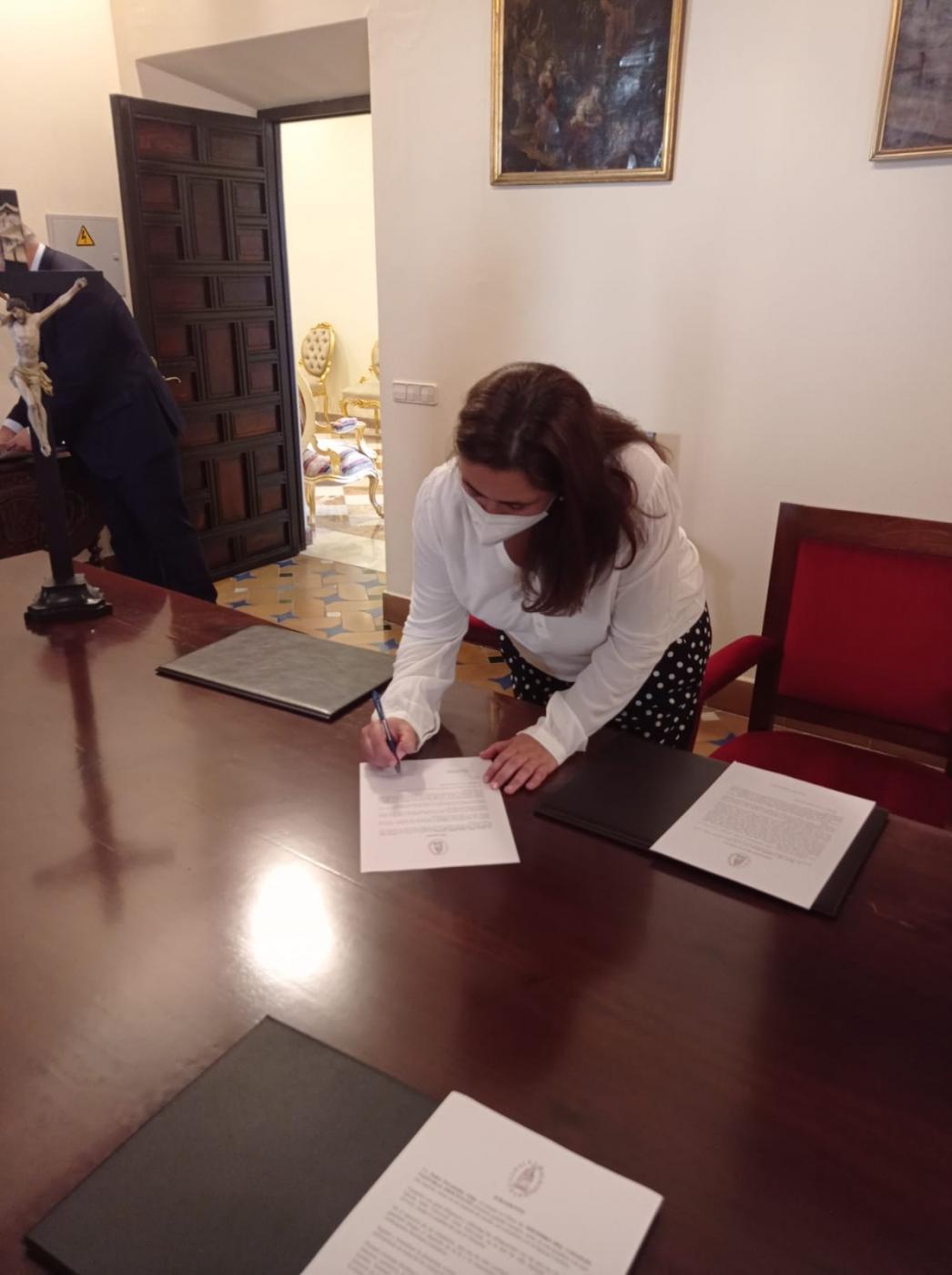 Jura y profesión de fe de Pilar Gallardo como delegada episcopal de Pastoral de Migraciones y Gitanos