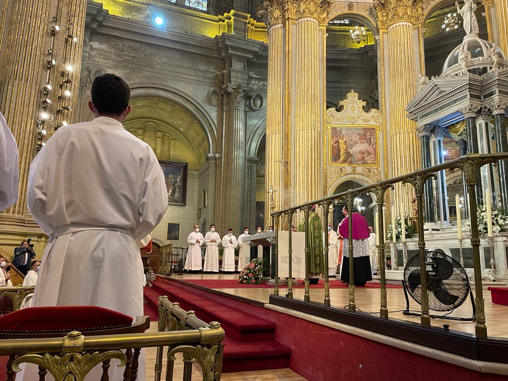 Ordenación diaconal de Aaron Benzaquen, Santiago Bremermann, Eduardo Muñoz, Rafael López y Juan Manuel Caracuel // E. LLAMAS