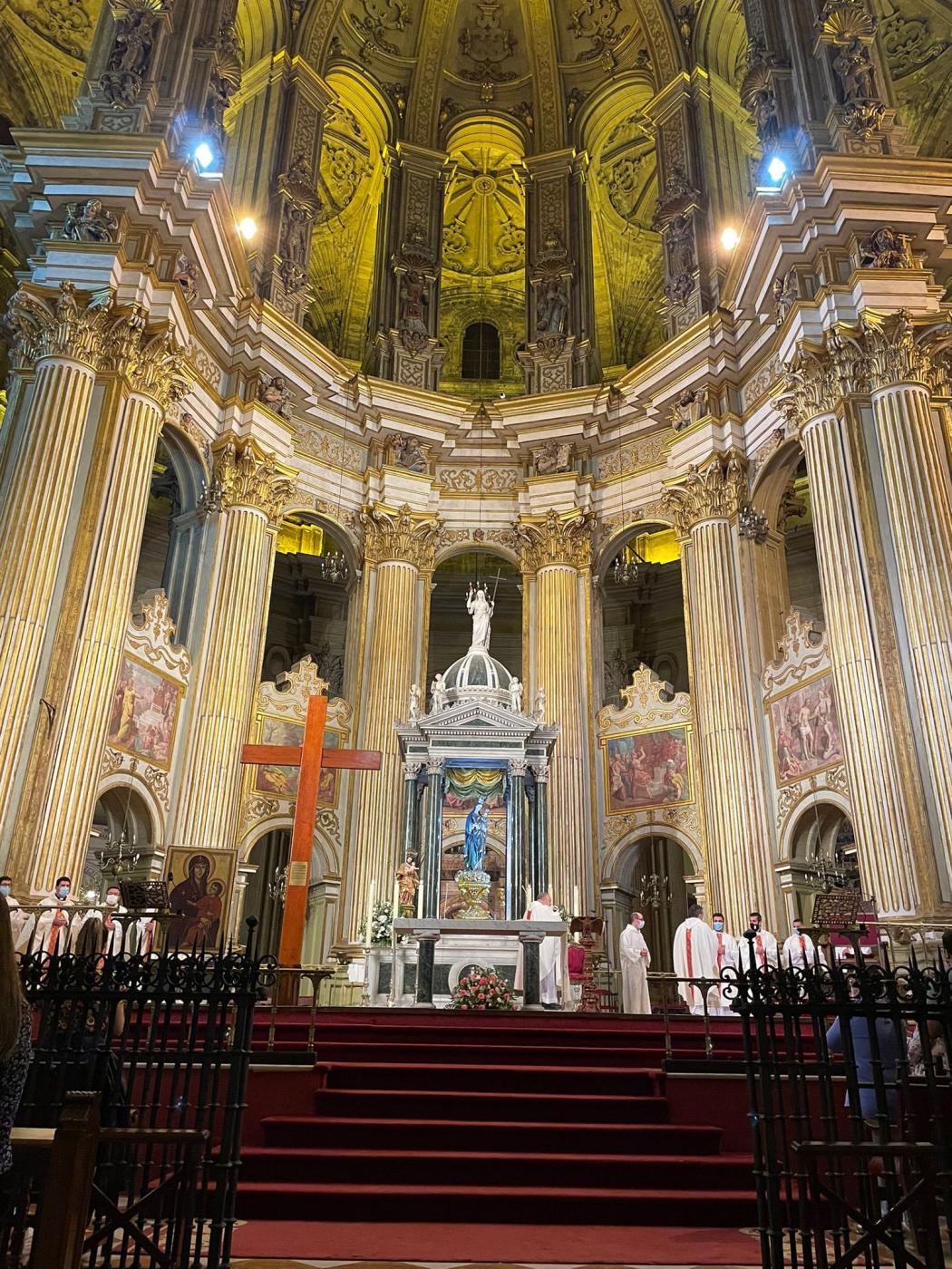 La Cruz y el Icono de la JMJ en la Catedral