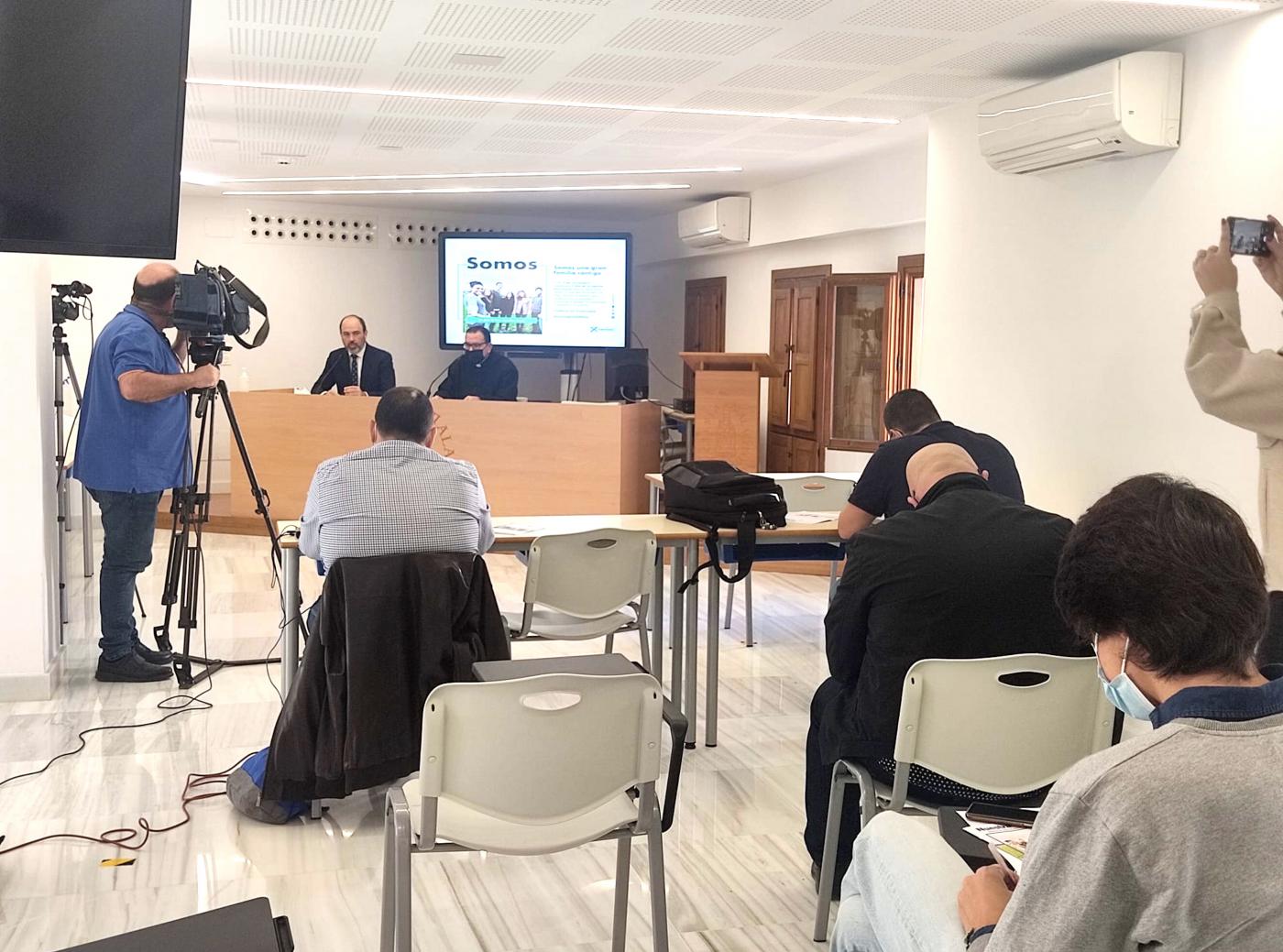 «Seguimos creciendo en esta gran familia que somos contigo»