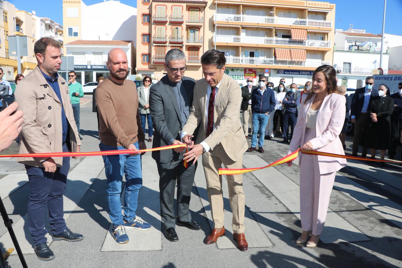 «Esta calle es para todos vosotros, queridos feligreses y vecinos»