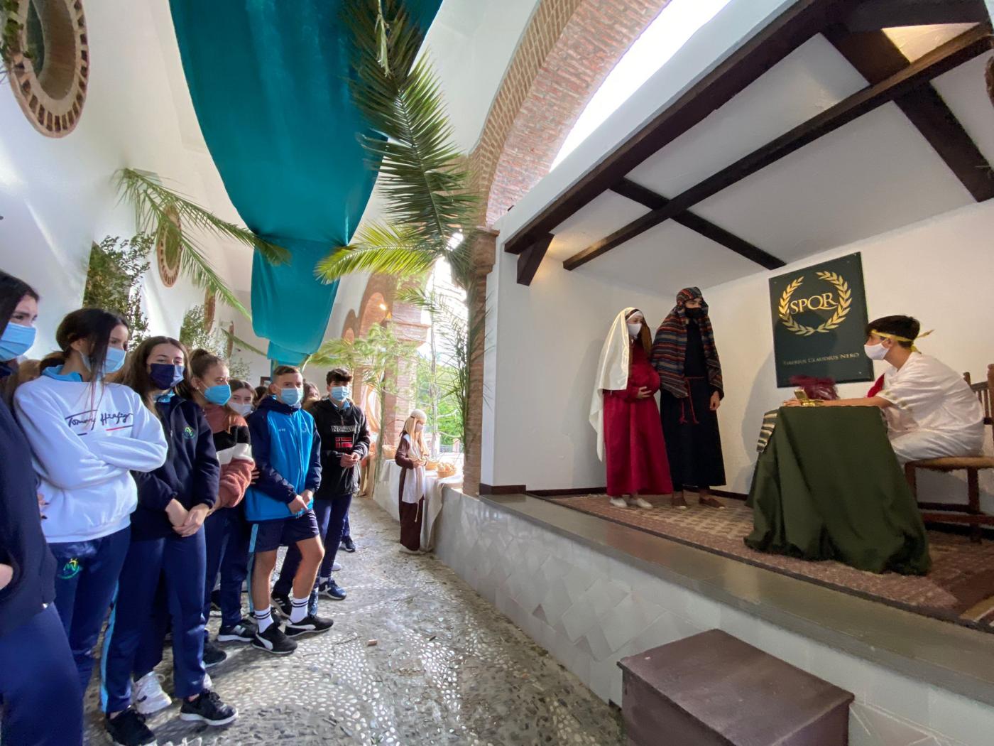 Más de 1.200 niños y jóvenes visitan el Belén Viviente Diocesano