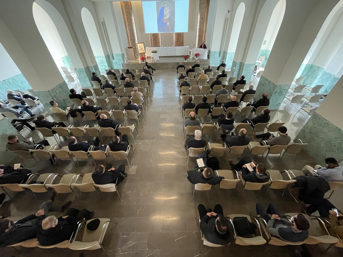 Audio del retiro de Adviento para el clero dirigido por el religioso Julio García