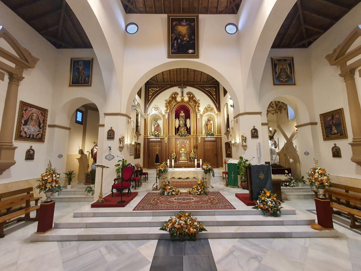 Una nueva imagen de la Divina Pastora llega a la parroquia de Algarrobo