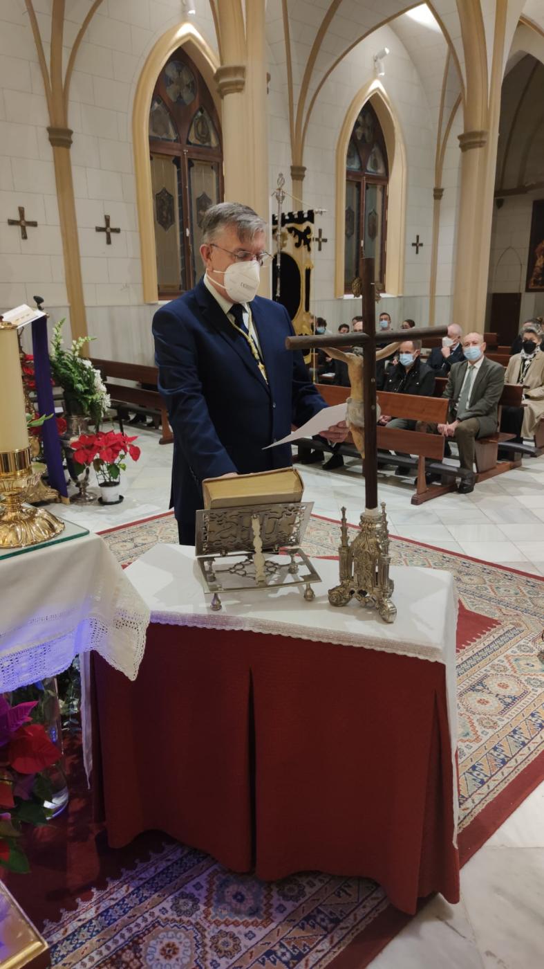 El Hermano Mayor y la Junta de Gobierno de la Cofradía Castrense juran sus cargos