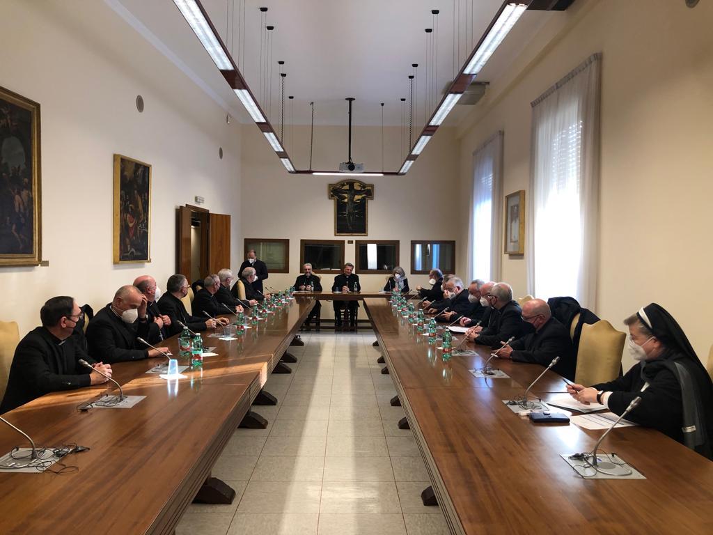 Visita a la Secretaría del Sínodo en la que D. Jesús trabajó 10 años (Martes 18 de enero)