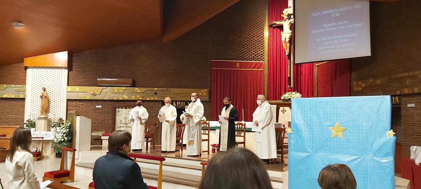 Oración en el Santo Cristo del Calvario de Marbella