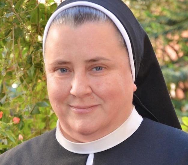 Madre Paloma: «Es una película conmovedora de una gran malagueña, Madre Petra»