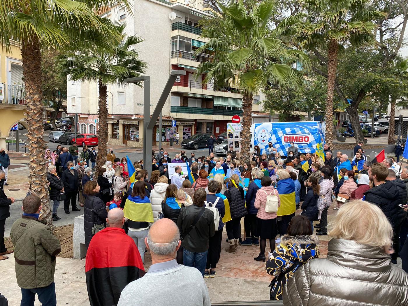 Igualeja, Benagalbón, Marbella, Cristo Rey, Santa Inés y Mijas-Costa se unen en oración por el fin de la guerra en Ucrania