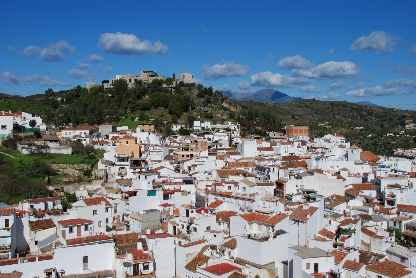 «La gracia de Dios queda marcada, en el corazón de los creyentes, con la Visita del Obispo»