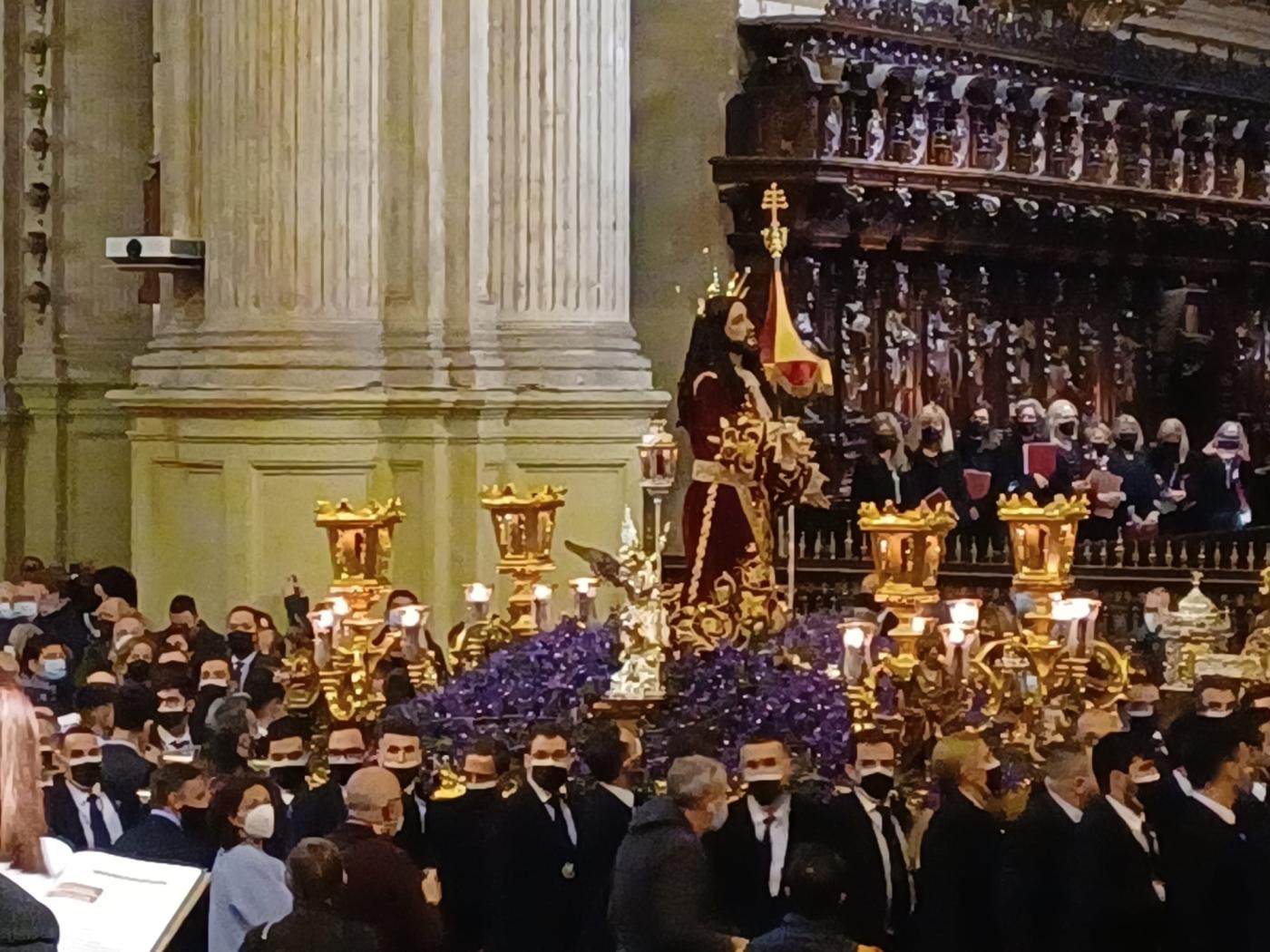 La Catedral acoge el “Santo Vía Crucis por la paz con motivo del Centenario”
