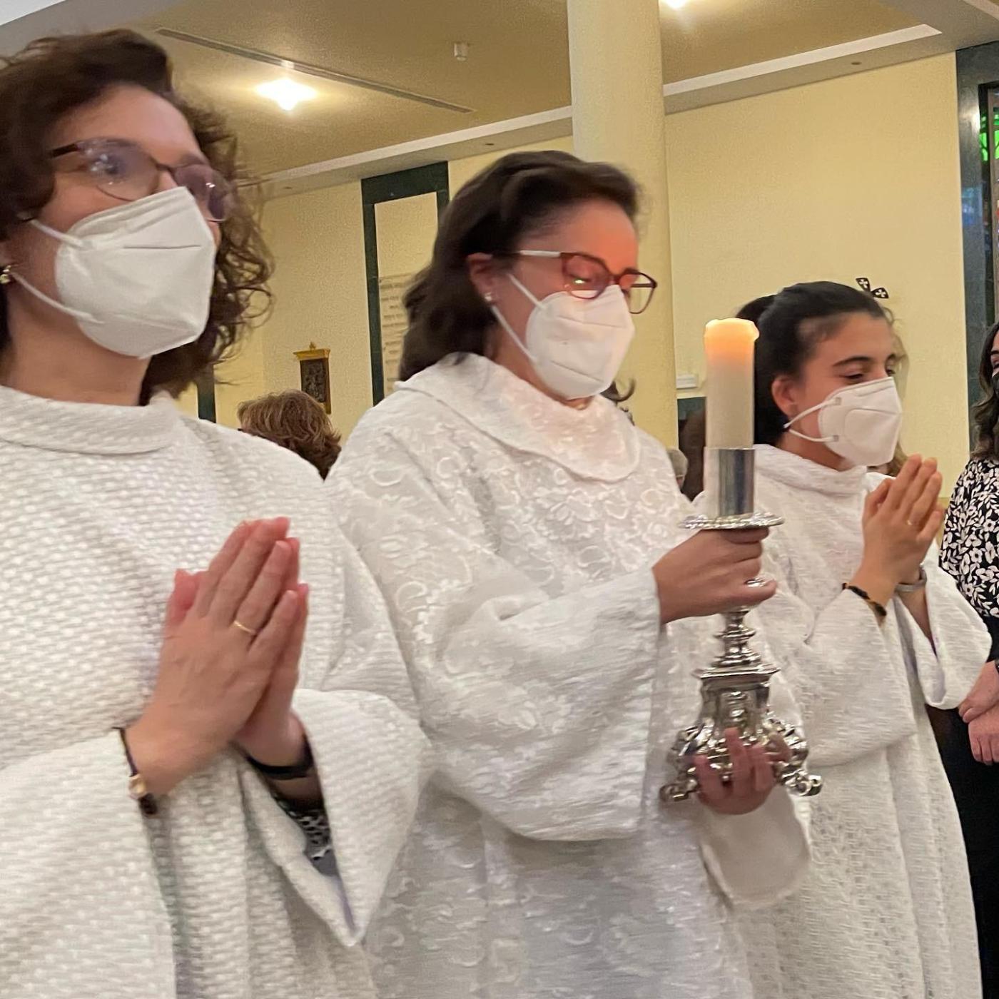 Profesión religiosa de Mª Carmen Martín Astorga, Misionera Idente // E. LLAMAS