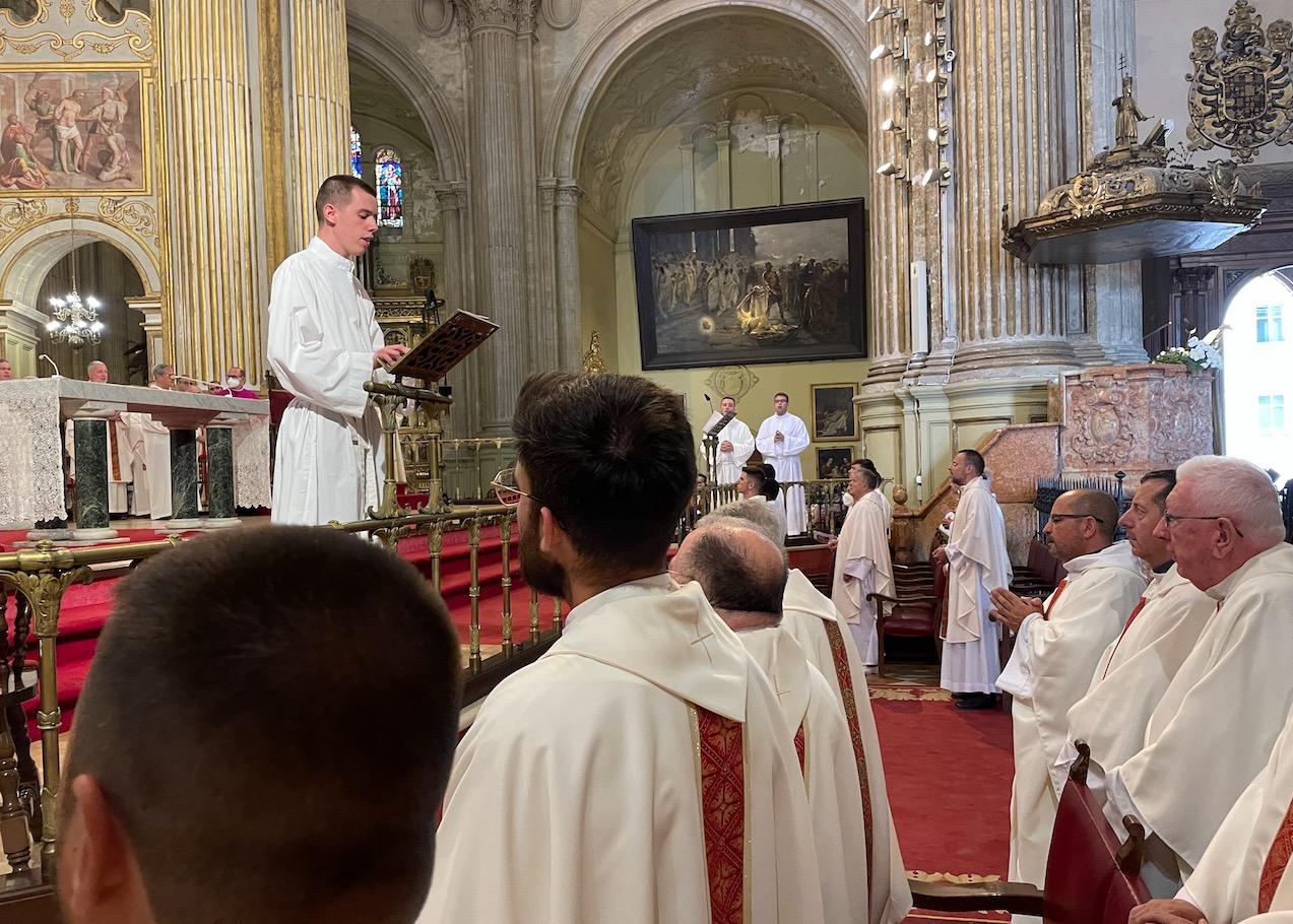 Ordenación de cinco nuevos sacerdotes // E. LLAMAS