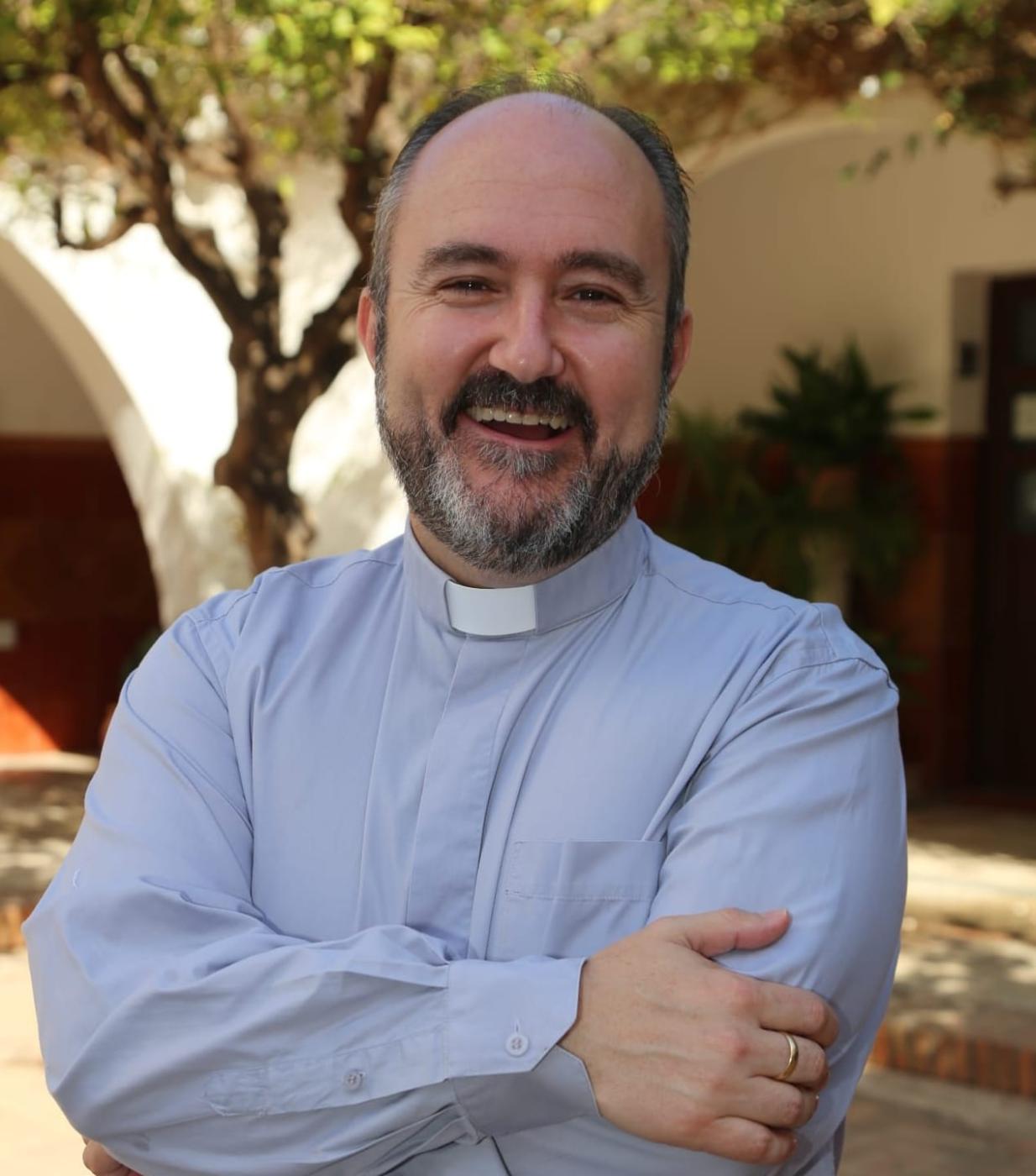 ASUNCIÓN. Una mujer vestida de sol