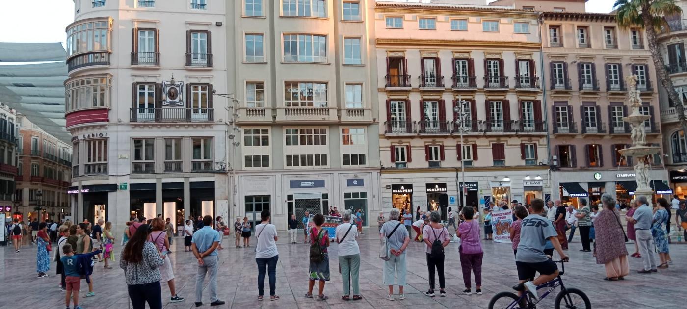 Círculo del Silencio en la plaza de la Constitución de Málaga