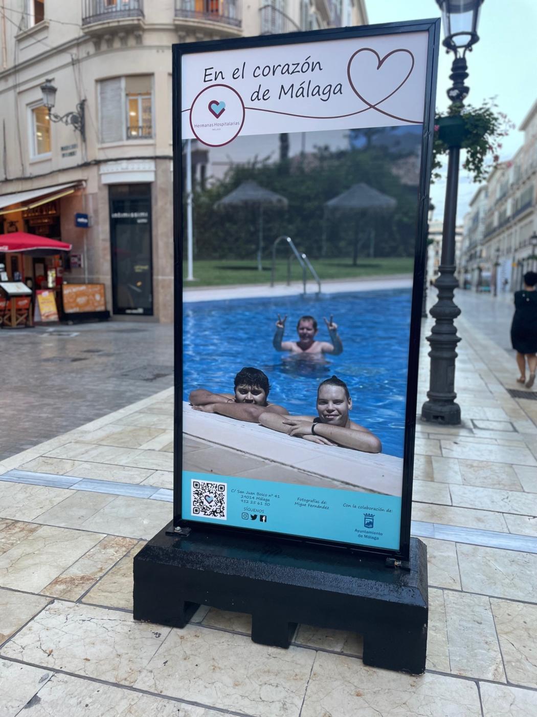 Exposición Hermanas Hospitalarias en calle Larios