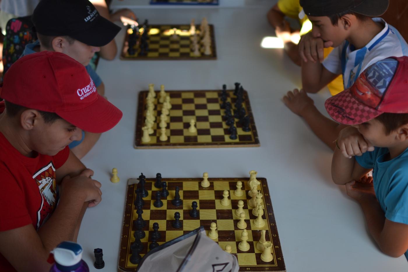 Olimpiadas marianas para los niños de MIES