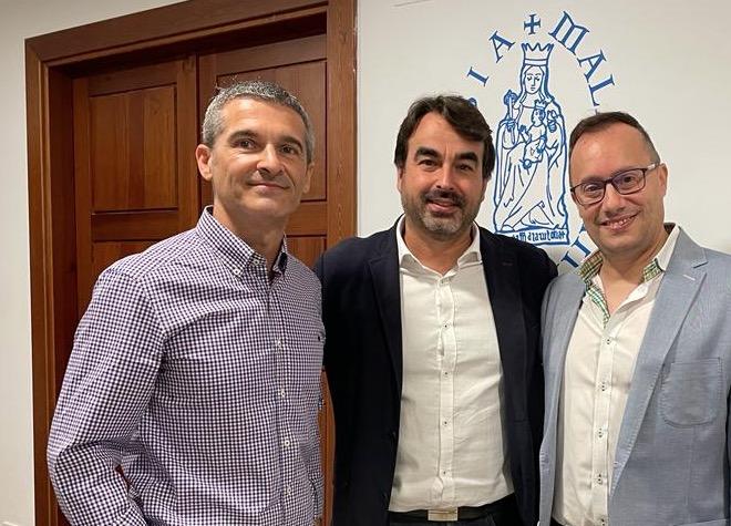 «En el nuevo estandarte se contempla la escena del sueño del rey Fernando»