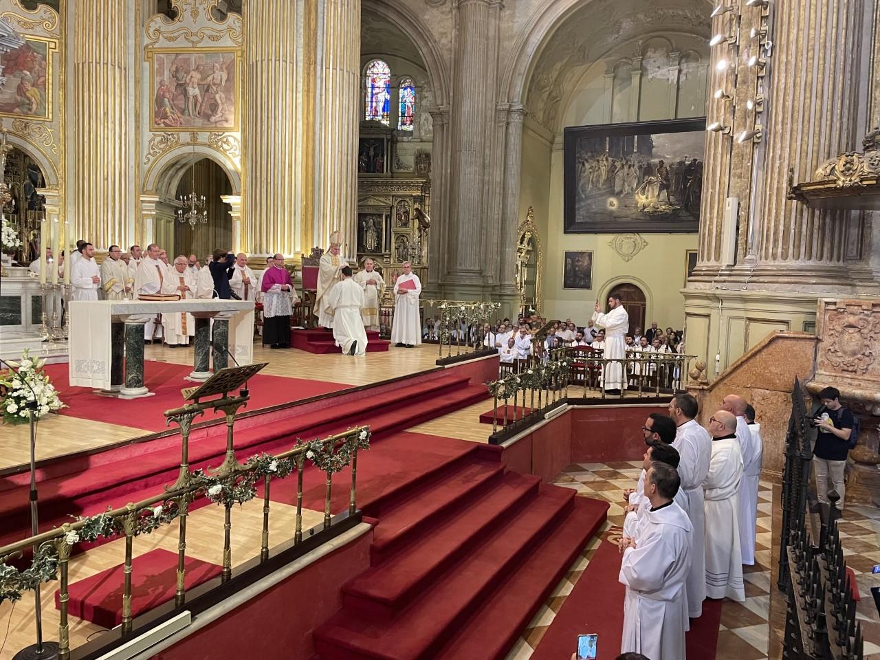 Ordenación de ocho diáconos en la Catedral de Málaga // E. LLAMAS