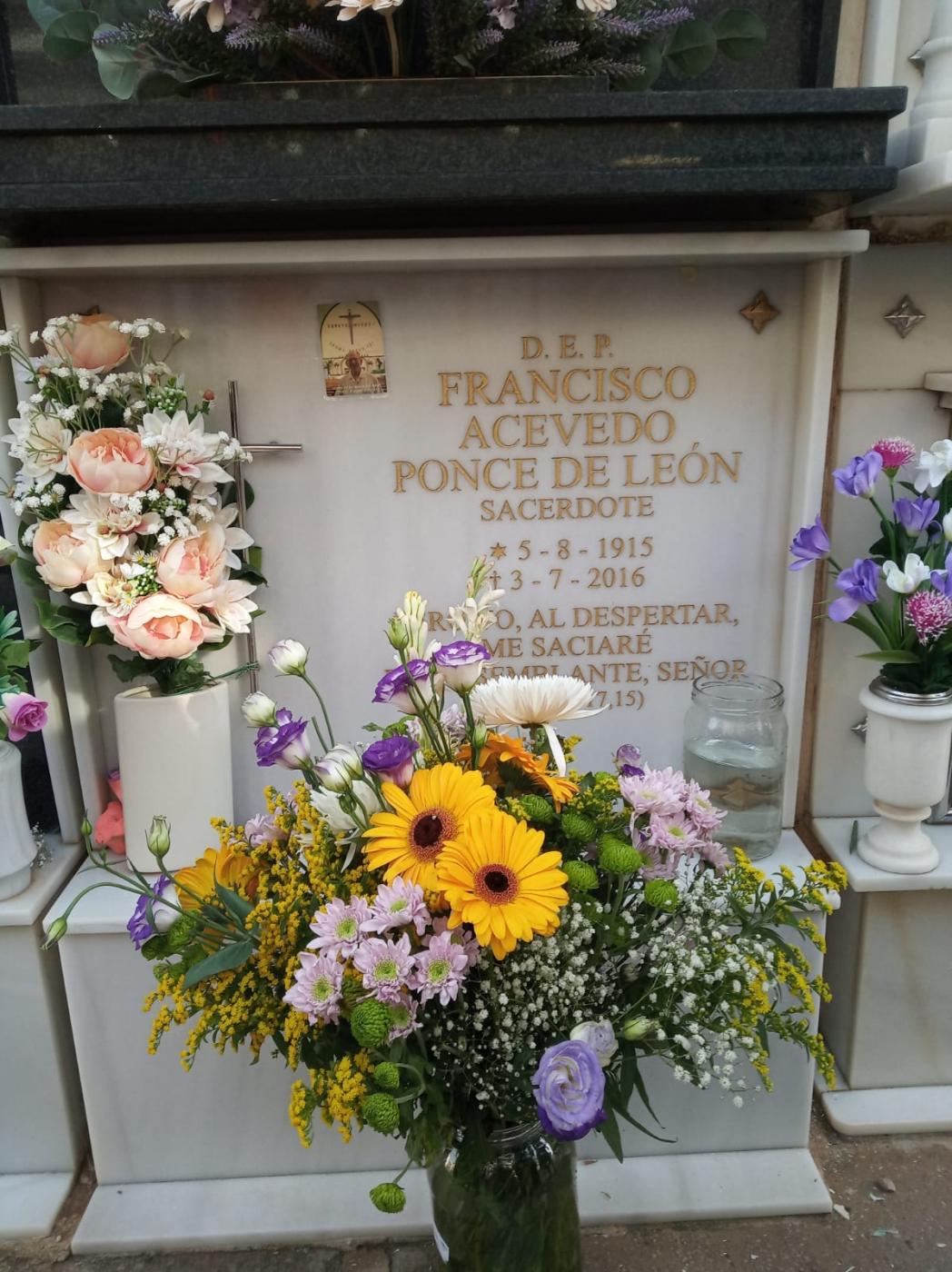 Tumba de D. Francisco Acevedo