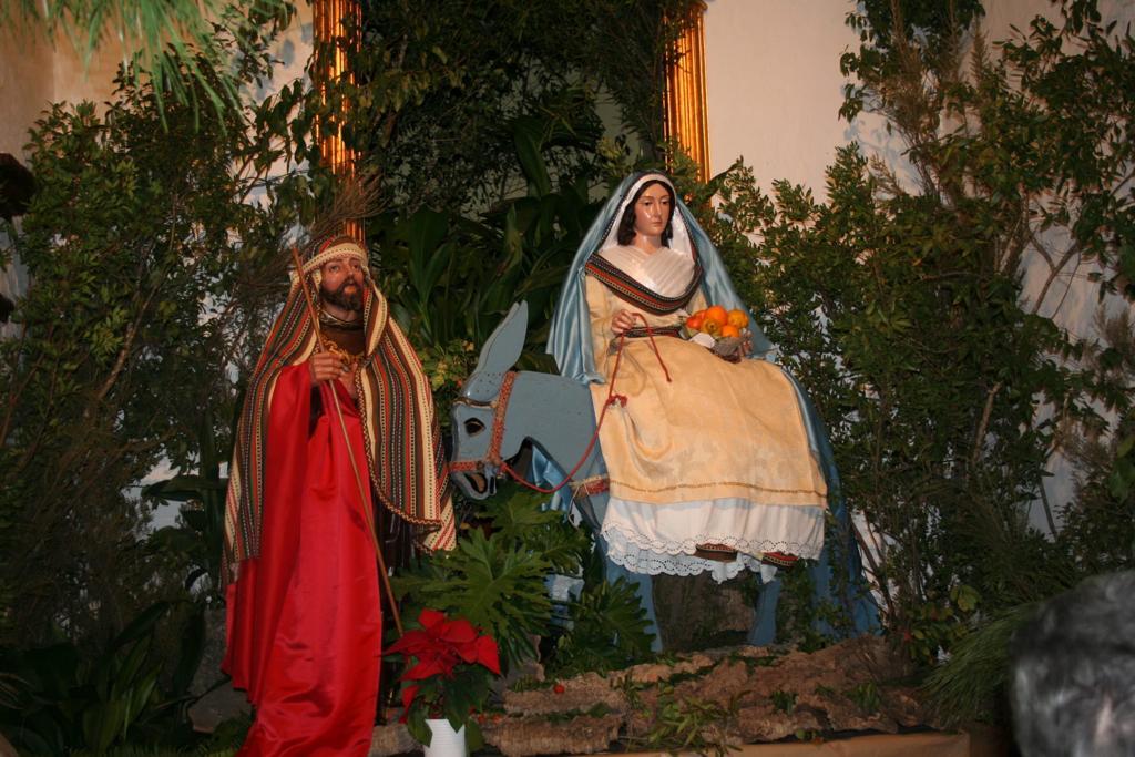 La Sagrada Familia en busca de posada en su camino hacia Belén en Algatocín