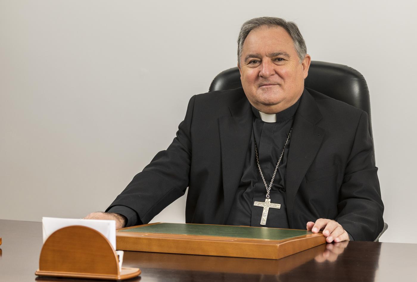 Mons. Mazuelos: «La verdadera libertad de la mujer sería tener una alternativa al aborto»