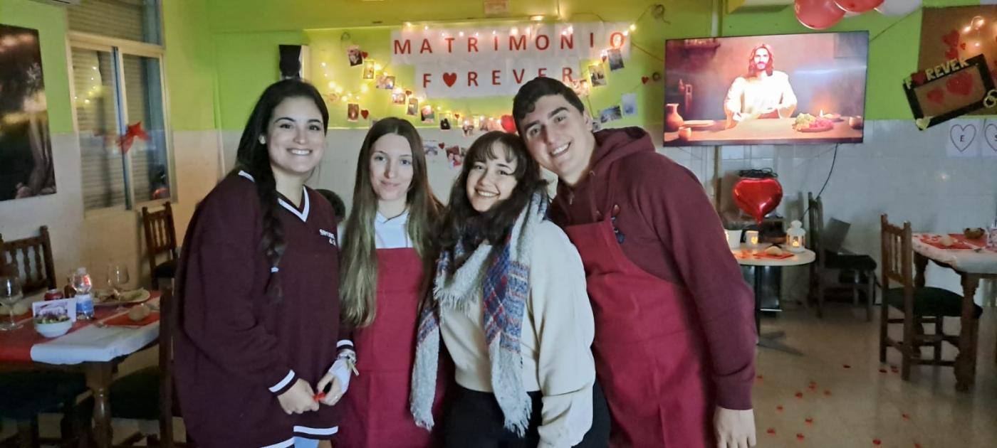 Forever Dates en la parroquia de Santa maría Goretti, en Málaga