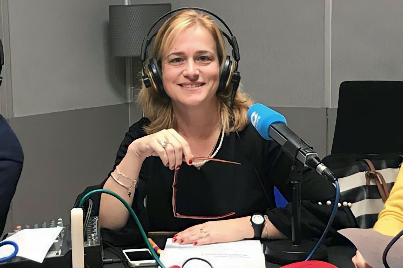 La Misa Funeral, los días novendiales y el cónclave, en El Espejo