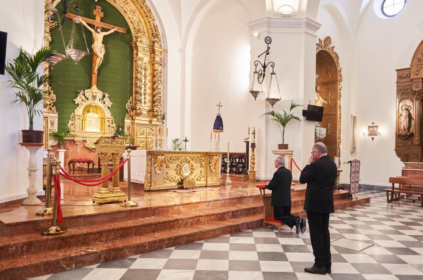 El Sr. Obispo visita la parroquia de El Salvador, en Nerja