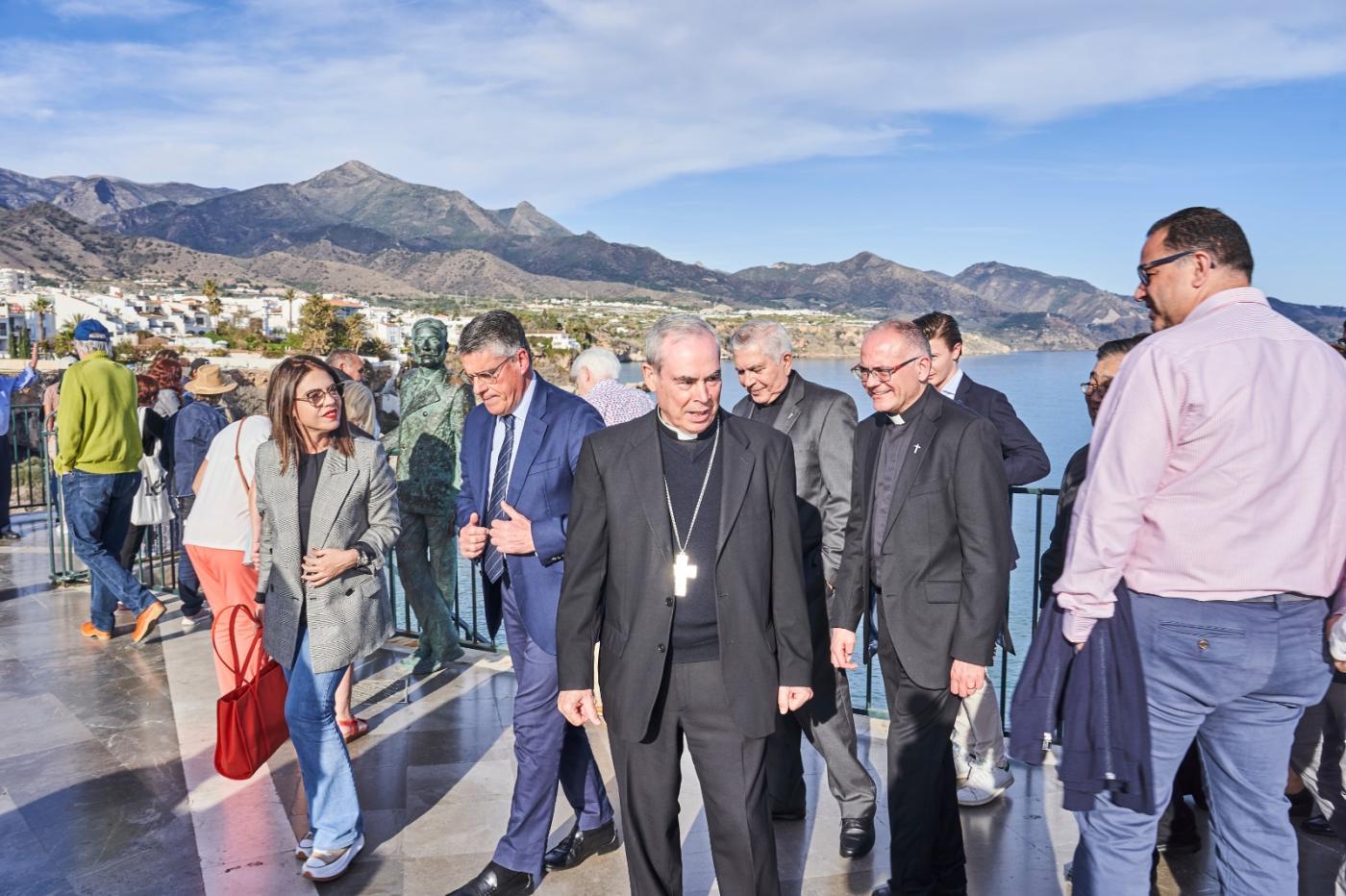 El Sr. Obispo visita la parroquia de El Salvador, en Nerja