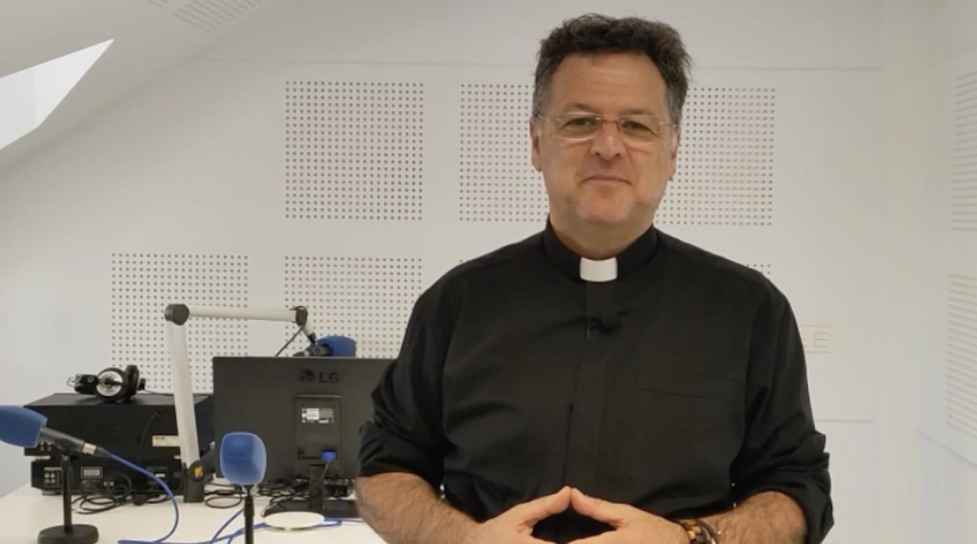 Días santos en oración