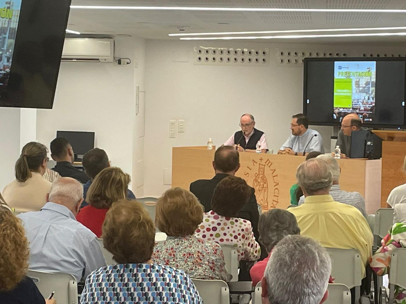 Francisco Castro ha presentado "Llamados a encontrarnos. Ser humanos en un tiempo inhumano"