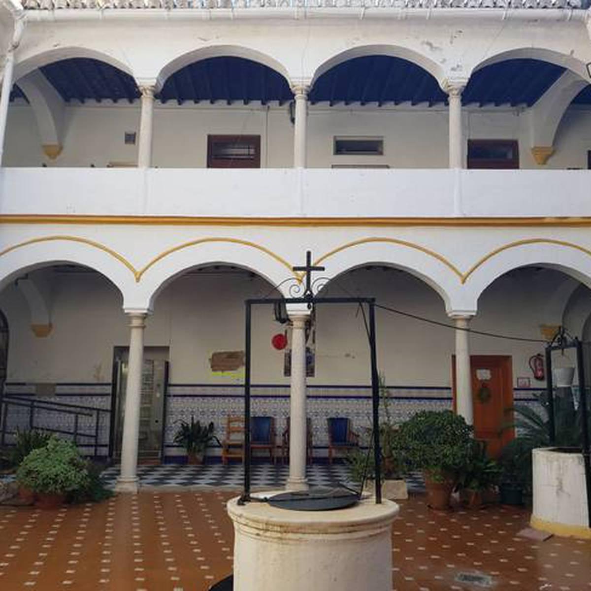 «El actual asilo de los Ángeles fue un convento fundado en el siglo XVI»