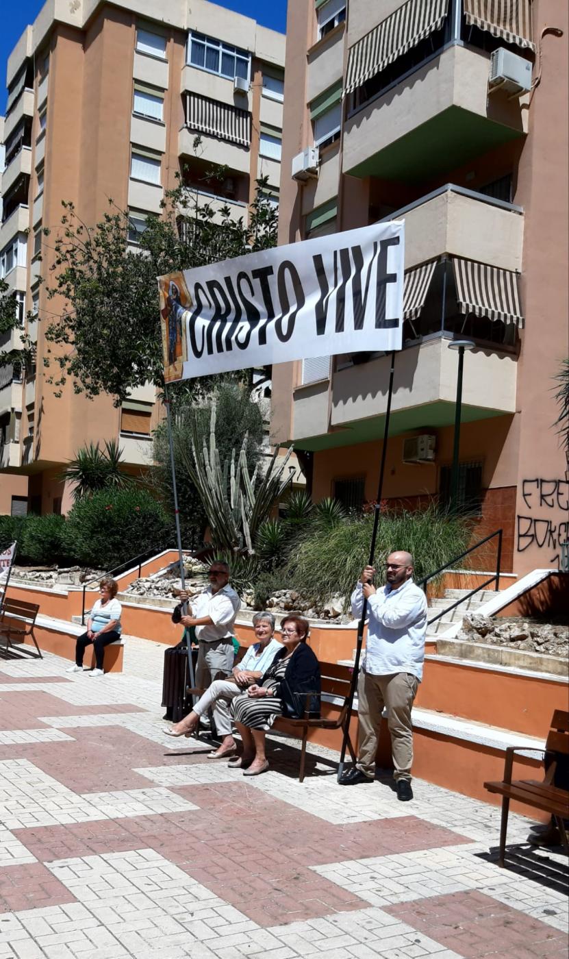 Evangelización en las plazas de las comunidades neocatecumenales de la parroquia malagueña de Santo Tomás