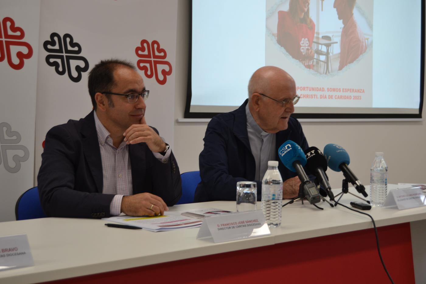 Cáritas Málaga presenta su Memoria 2022 y la campaña «Tú tienes mucho que ver»