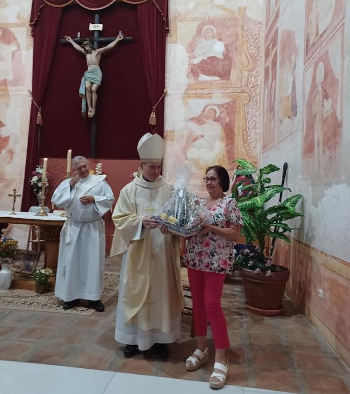 La parroquia de Nuestra Señora de la Encarnación en Benaque recibe al Sr. Obispo